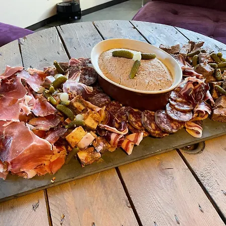 Domaine De La Planche De Melussac 4*