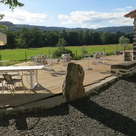 Domaine De La Planche De Melussac 4*