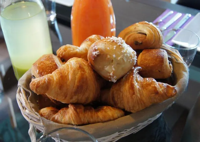 Domaine De La Planche De Melussac Nocleg ze śniadaniem 4*