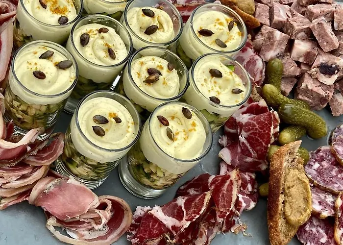 Nocleg ze śniadaniem Domaine De La Planche De Melussac 4*